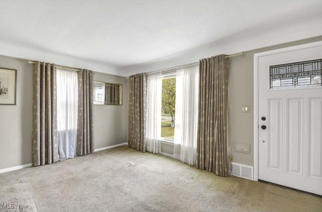 3011 Klusner Avenue, Parma, OH 44134