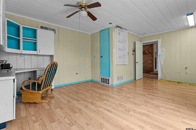 1118 S Fleishel Avenue, Tyler, TX 75701