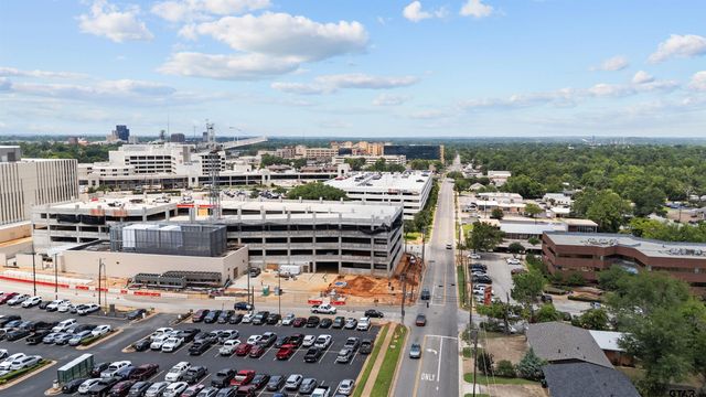 1118 S Fleishel Avenue, Tyler, TX 75701