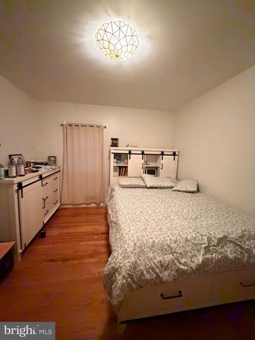 10500 DEAKINS HALL DR, Hyattsville, MD 20783