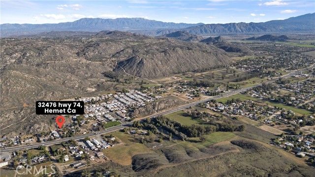 32476 W State Highway 74, Hemet, CA 92545