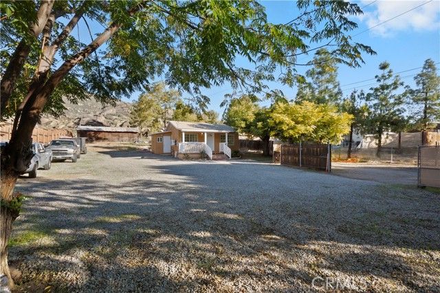 32476 W State Highway 74, Hemet, CA 92545