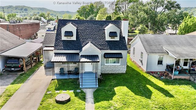106 Layne Avenue, Nitro, WV 25143