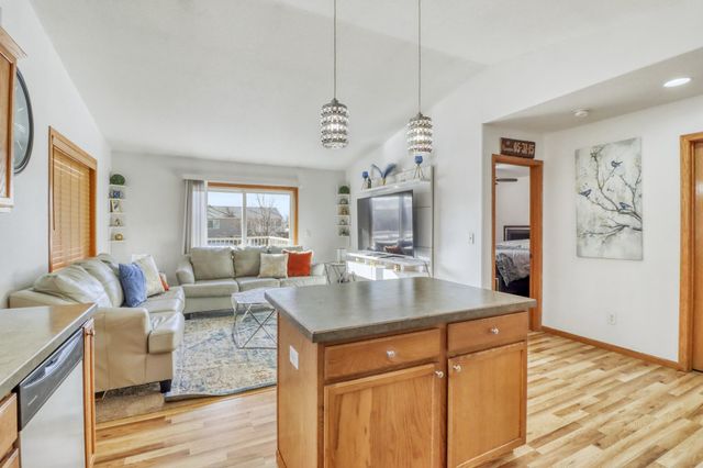 1503 34th Avenue S, Moorhead, MN 56560