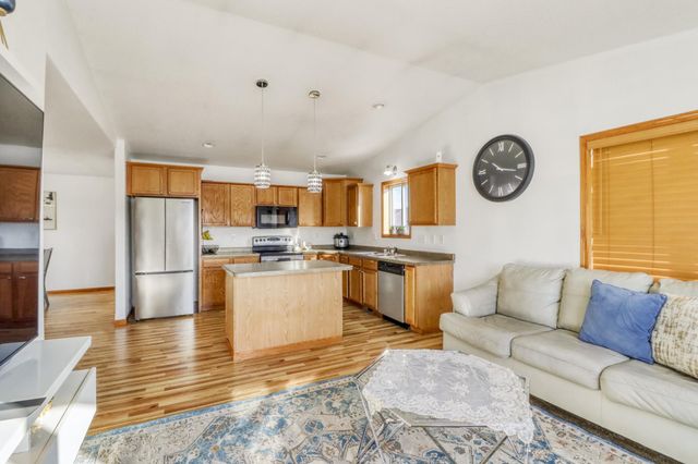 1503 34th Avenue S, Moorhead, MN 56560