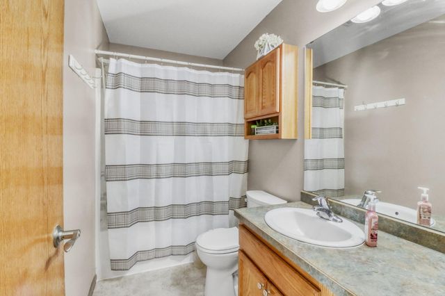 1503 34th Avenue S, Moorhead, MN 56560