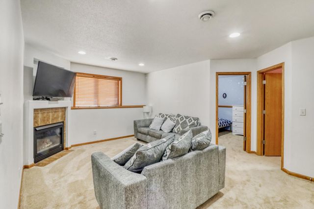 1503 34th Avenue S, Moorhead, MN 56560