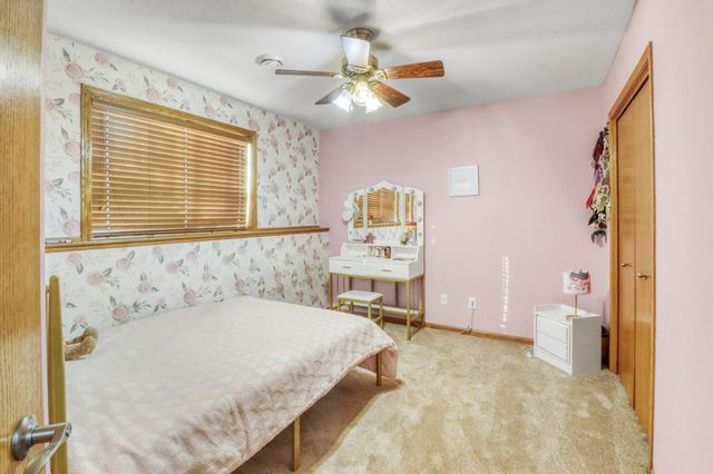 1503 34th Avenue S, Moorhead, MN 56560