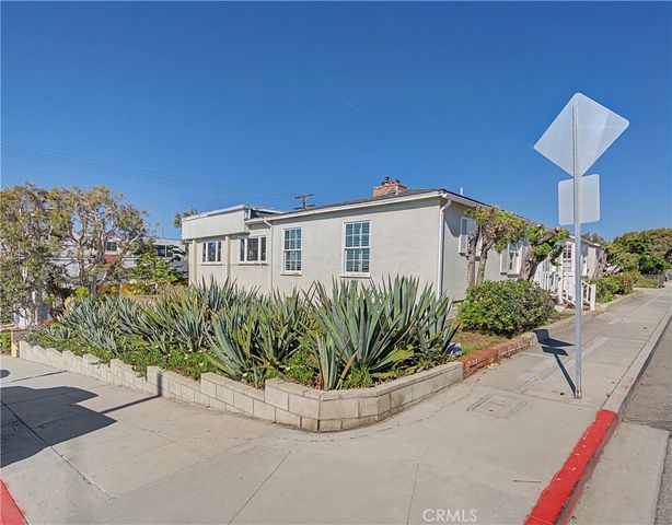 2125 Manhattan, Hermosa Beach, CA 90254