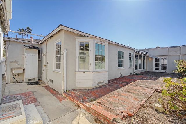 2125 Manhattan, Hermosa Beach, CA 90254