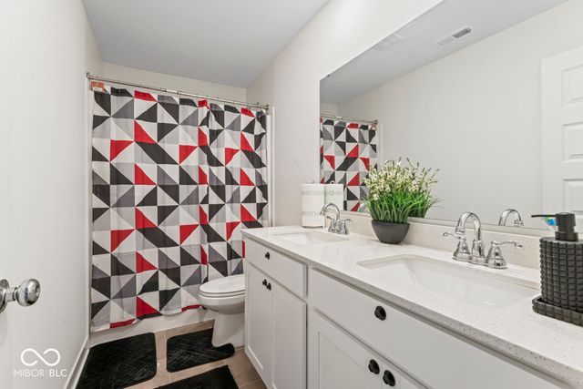 1426 Covington Boulevard, Franklin, IN 46131