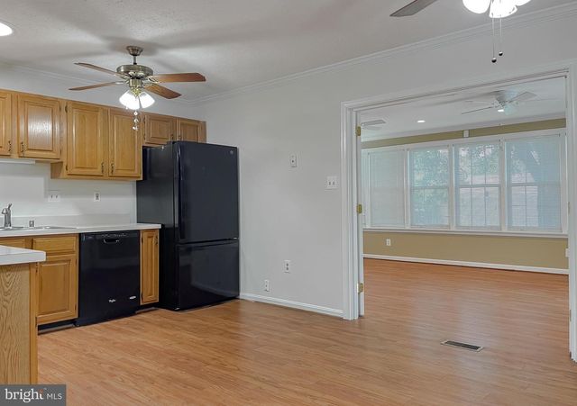 2111 COUNTRY PINES CT, Waldorf, MD 20601