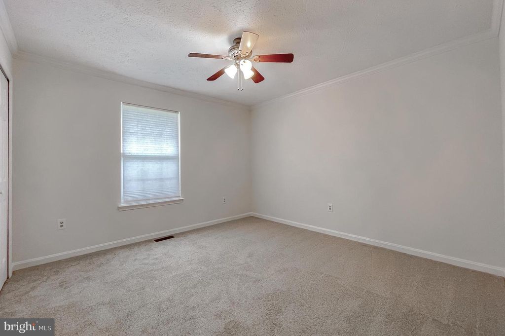 2111 COUNTRY PINES CT, Waldorf, MD 20601
