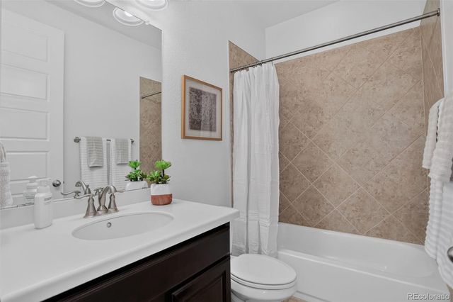 530 E Hinsdale Avenue, Littleton, CO 80122