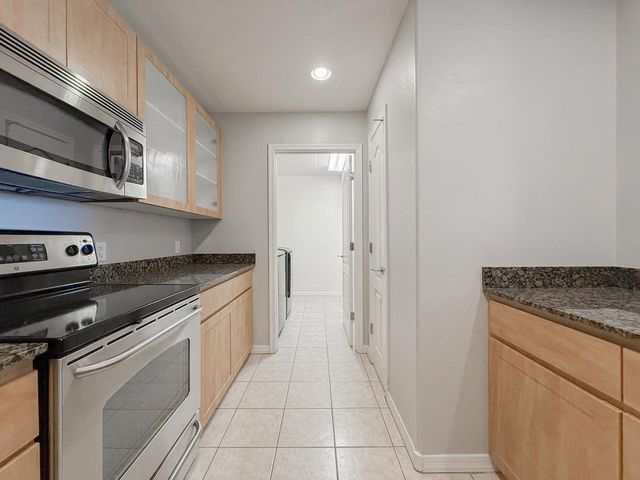 2302 N Central Avenue 405, Phoenix, AZ 85004