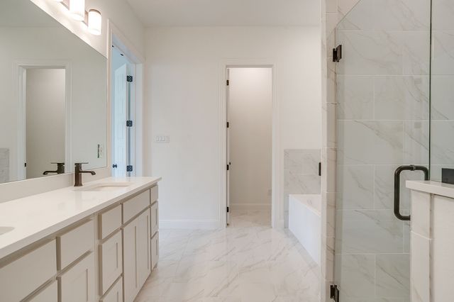6926 Trail Rock Drive, Benbrook, TX 76126