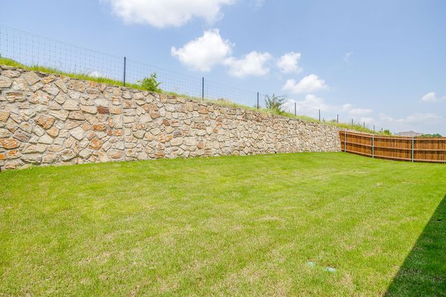 6926 Trail Rock Drive, Benbrook, TX 76126