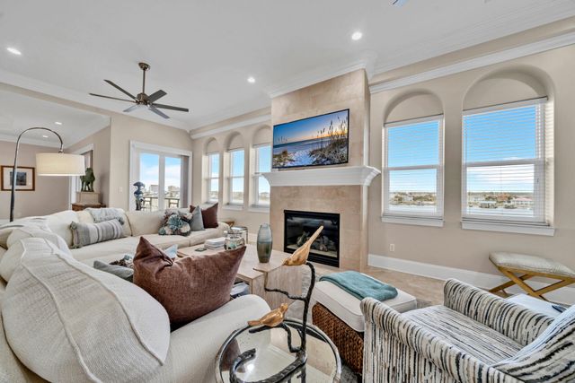 602 Harbor Boulevard UNIT 302, Destin, FL 32541