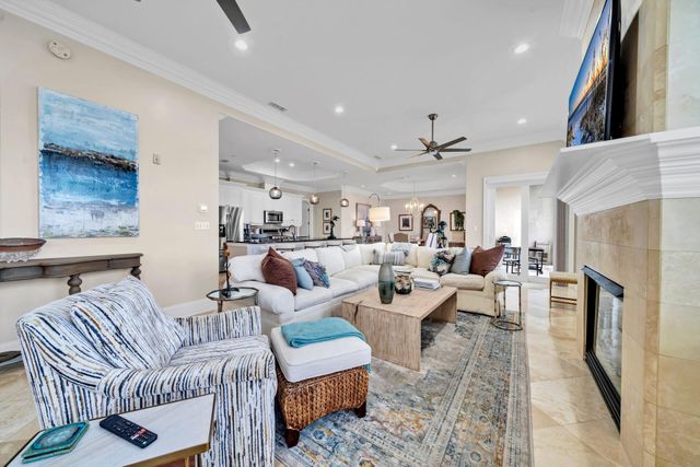 602 Harbor Boulevard UNIT 302, Destin, FL 32541