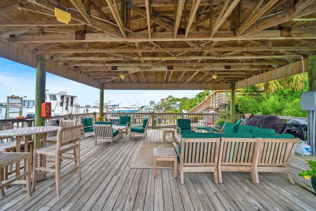 602 Harbor Boulevard UNIT 302, Destin, FL 32541