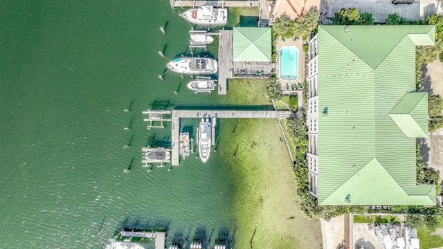 602 Harbor Boulevard UNIT 302, Destin, FL 32541