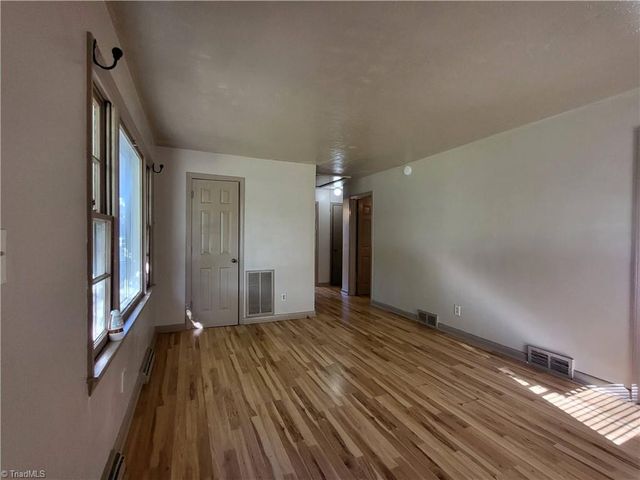 725 Cliffside Avenue, High Point, NC 27260