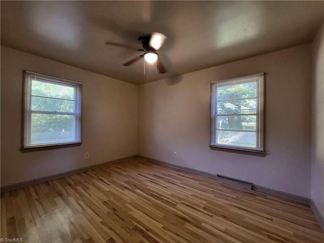 725 Cliffside Avenue, High Point, NC 27260