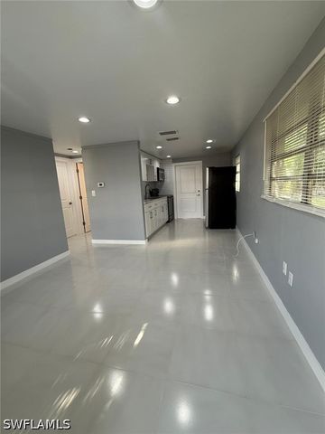 5317 Fleming ST, Naples, FL 34113
