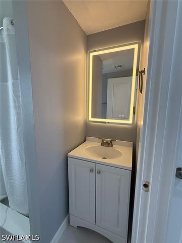 5317 Fleming ST, Naples, FL 34113