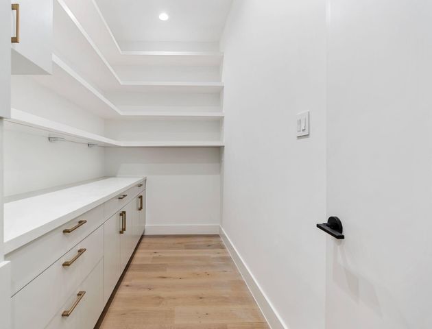 1226 Du Barry Lane, Houston, TX 77018