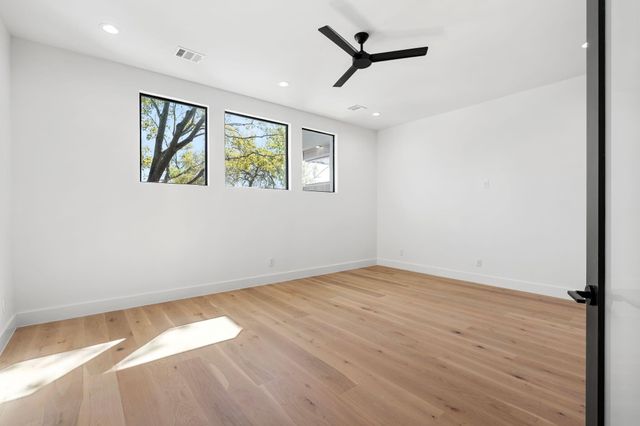 1226 Du Barry Lane, Houston, TX 77018