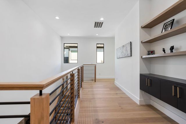 1226 Du Barry Lane, Houston, TX 77018