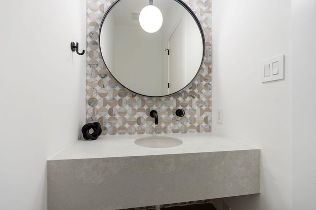 1226 Du Barry Lane, Houston, TX 77018