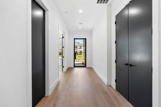 1226 Du Barry Lane, Houston, TX 77018