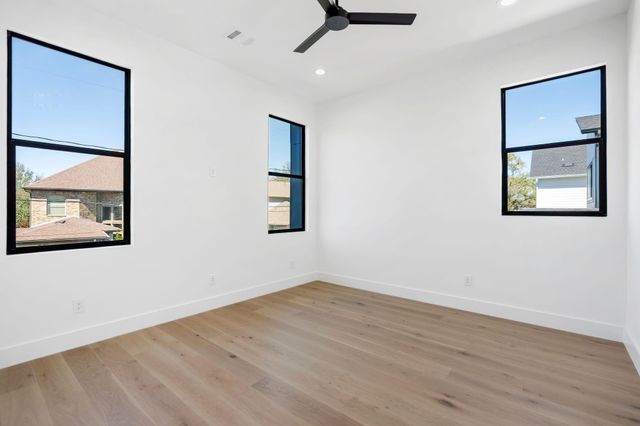 1226 Du Barry Lane, Houston, TX 77018