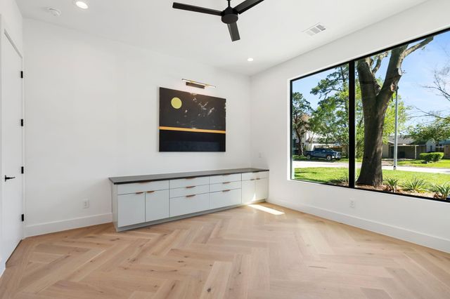 1226 Du Barry Lane, Houston, TX 77018