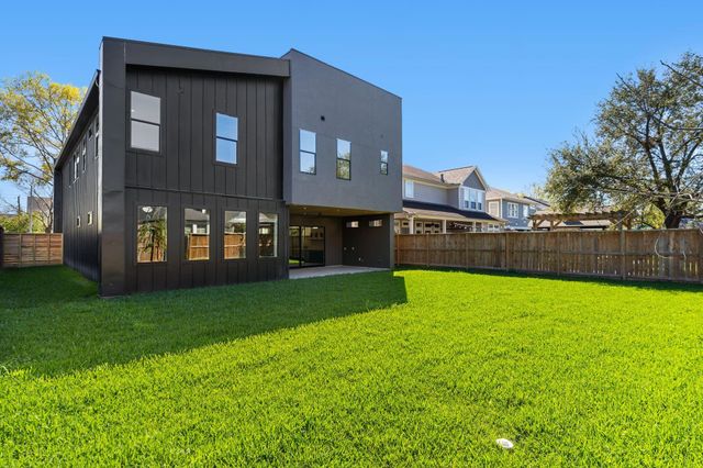 1226 Du Barry Lane, Houston, TX 77018