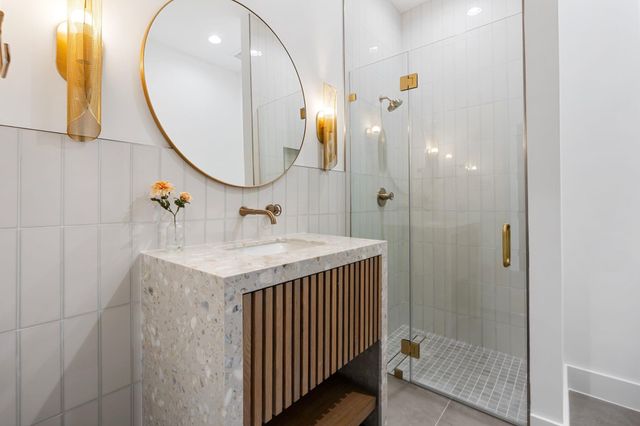 1226 Du Barry Lane, Houston, TX 77018