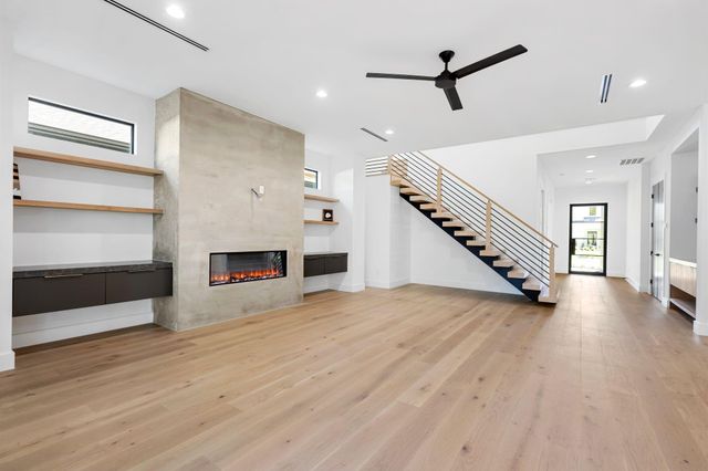 1226 Du Barry Lane, Houston, TX 77018