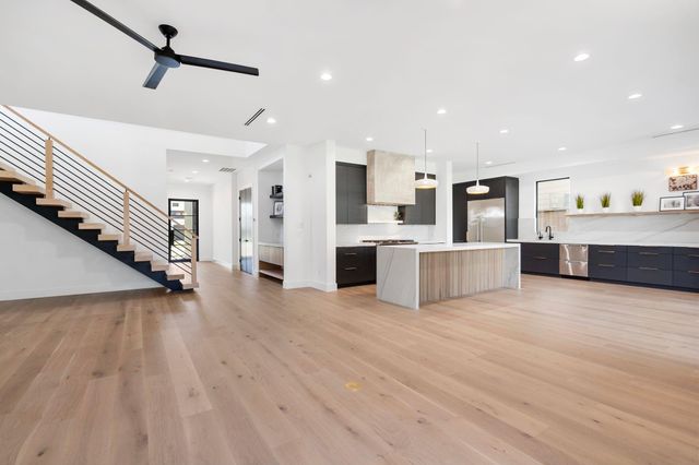 1226 Du Barry Lane, Houston, TX 77018