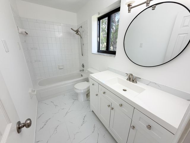 241 SE 11th Avenue 241a, Pompano Beach, FL 33060