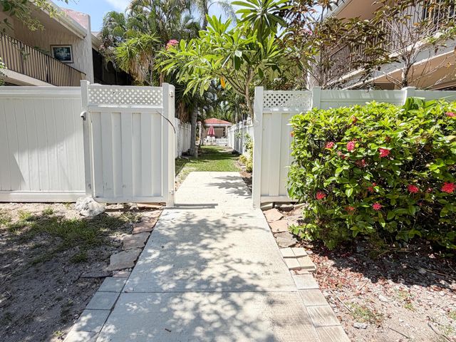 241 SE 11th Avenue 241a, Pompano Beach, FL 33060
