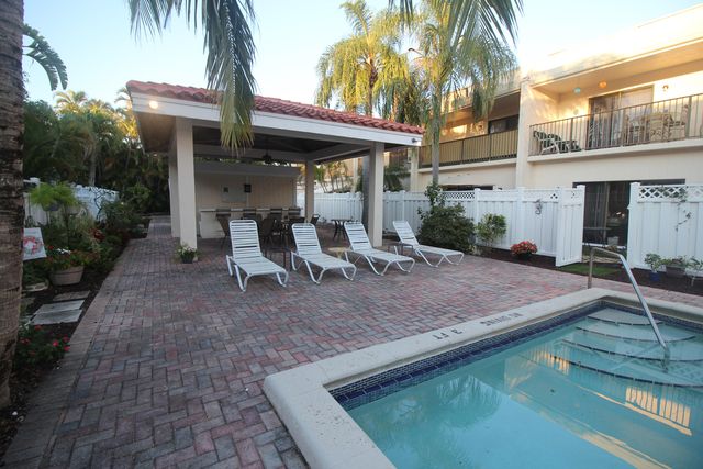 241 SE 11th Avenue 241a, Pompano Beach, FL 33060