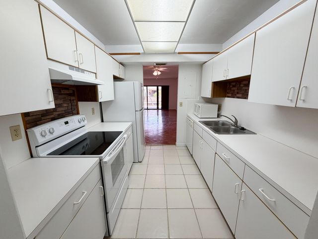 241 SE 11th Avenue 241a, Pompano Beach, FL 33060