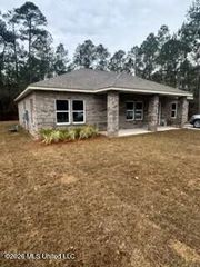 624 Oak Street, Ocean Springs, MS 39564