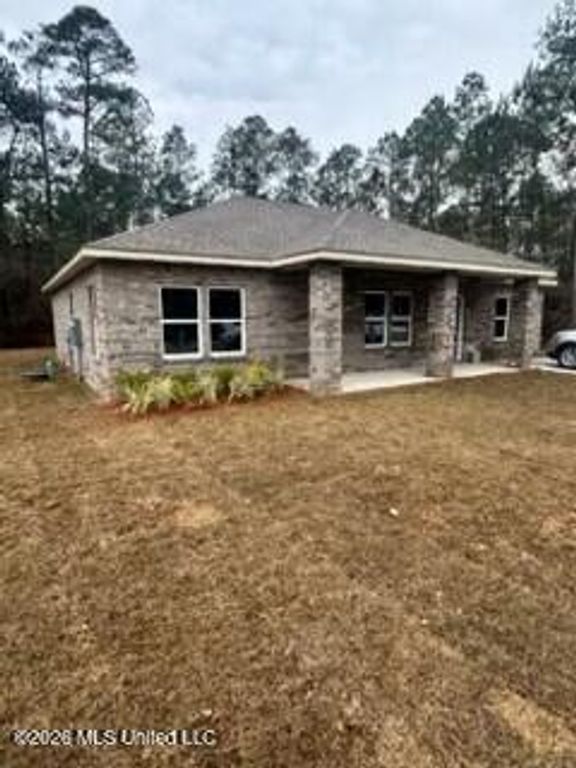 624 Oak Street, Ocean Springs, MS 39564
