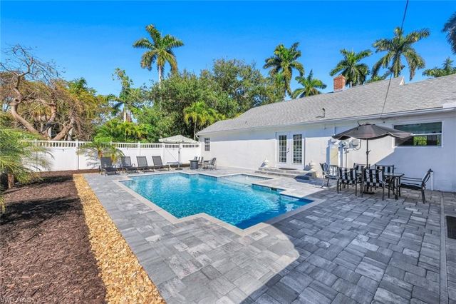 1321 Donna DR, Fort Myers, FL 33919