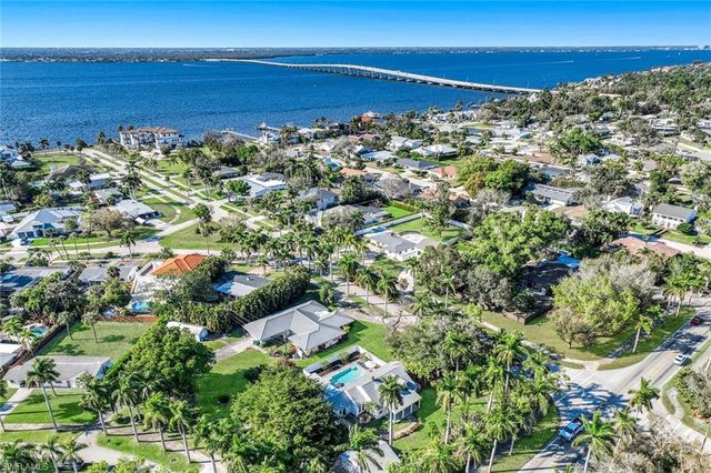 1321 Donna DR, Fort Myers, FL 33919