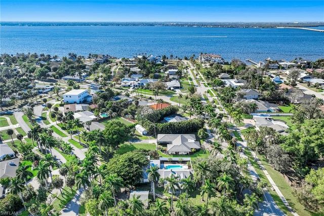 1321 Donna DR, Fort Myers, FL 33919