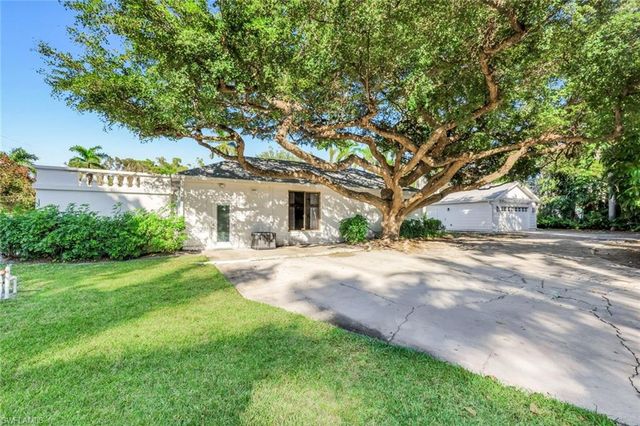 1321 Donna DR, Fort Myers, FL 33919